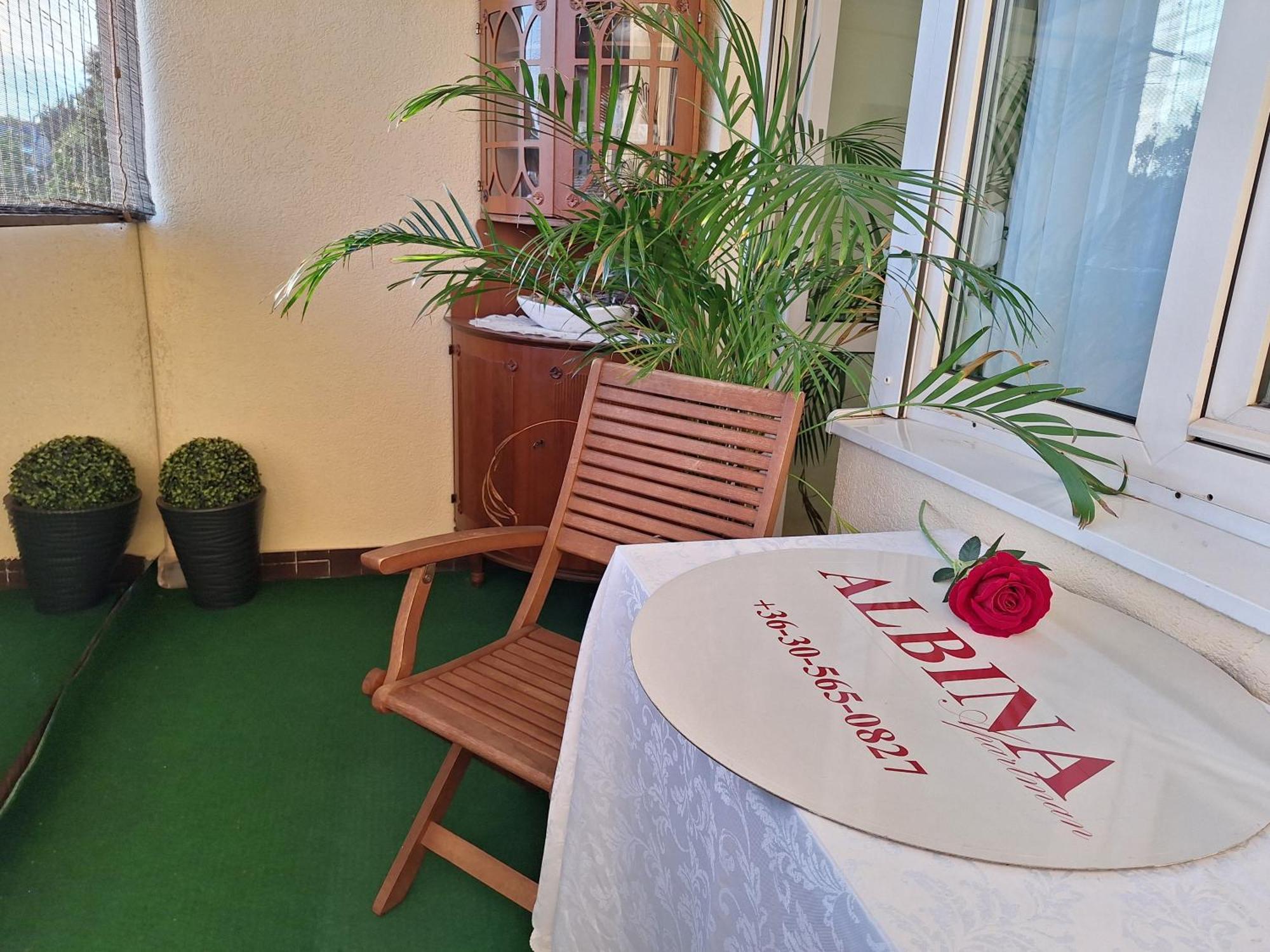 Albina Apartman Eger Luaran gambar